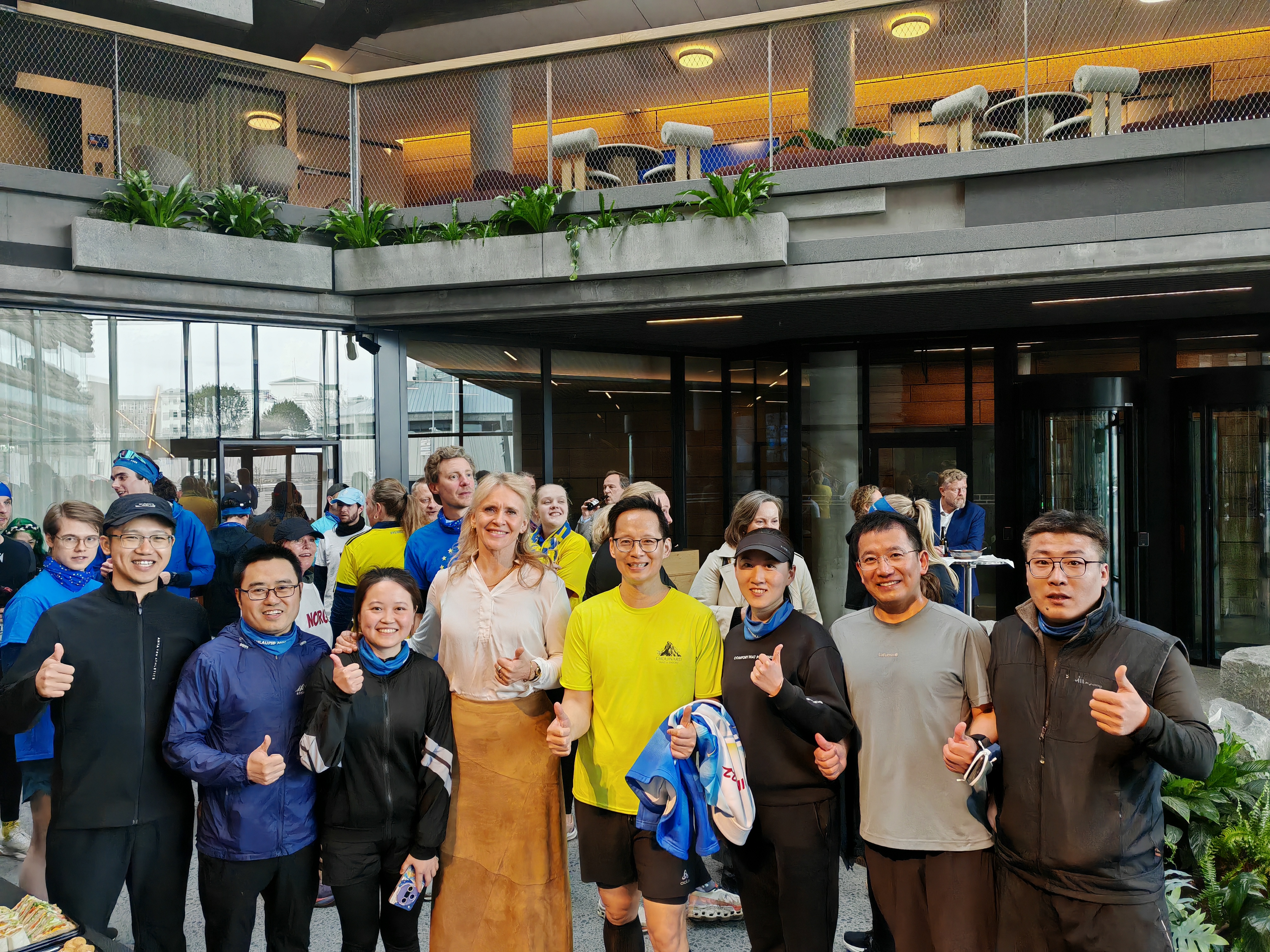 Ambassador He Rulong and His Team Participated in the 4th “Embassy Run ...